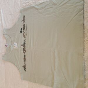 Size large Maui Hawaii tank topnew